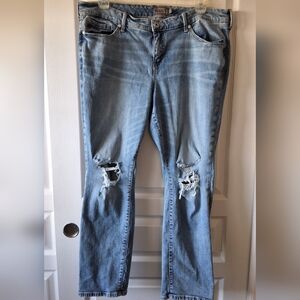 Torrid 18R Boyfriend Straight Vintage Stretch Mid Rise‎ Distressed Skinny Casual